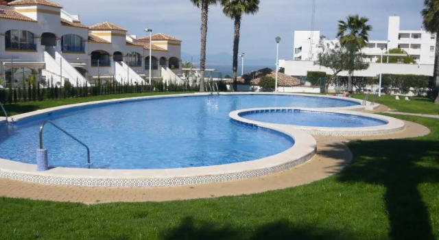 Апартаменты Alhambra Apartments