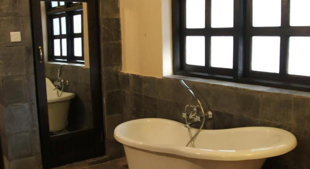 Одноместный номер Premier The Begnas Lake Resort & Villas