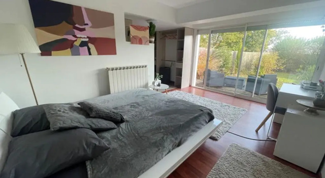 Holiday Home With Indoor Pool, Le Porge, Забронировать Дом для отпуска Ле-Порж Жиронда