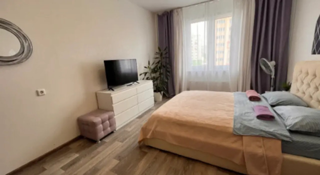 Sweet Home (СвитХоум) на улице Бурнаковская 83, Забронировать Апартаменты/квартира Отели Нижнего Новгорода с парковкой, Парковка
