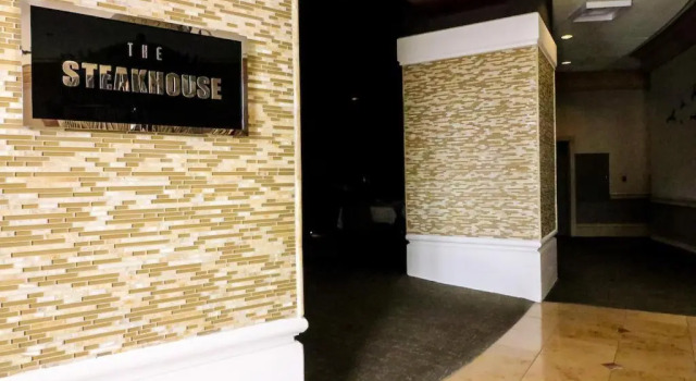 Gorgeous San Luis Condo Amazing Pool Amenities Ocean Views From 2 Balconies, Забронировать Отель Галвестон Texas Gulf Coast, рядом с Рыболовный пирс на 61-й улице