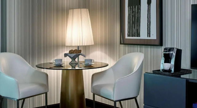 Двухместный номер Accessible with Grab Bar Tub Superior Sofitel Philadelphia at Rittenhouse Square