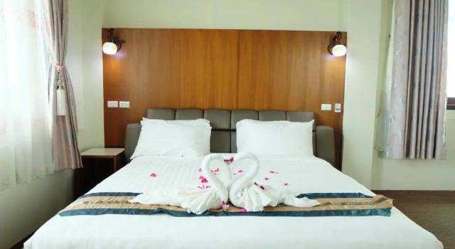 Люкс с видом на реку Chaophayathara Riverside Hotel