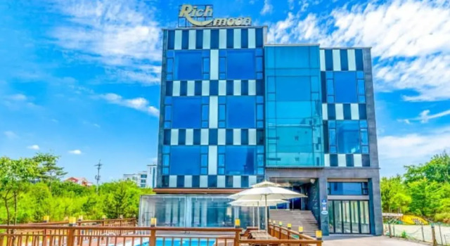 Gangneung Rich Moon Pension, Boek Hotel Hotels in Gangwon-Do met parkeren, Parkeren