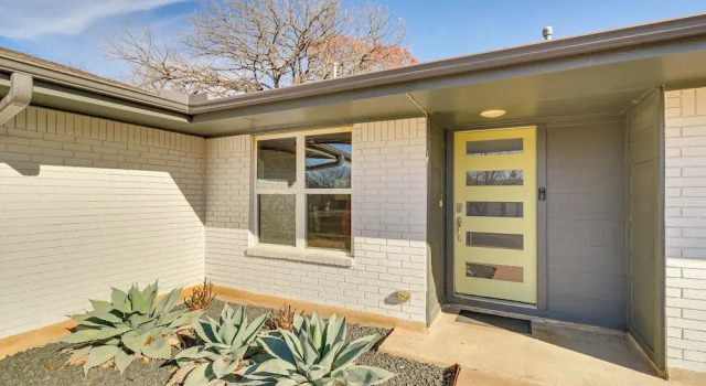 5 Mi to UT: Home w/ Outdoor Entertainment Area!, Foglalás Nyaraló Austin Greater Austin