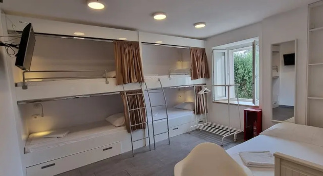 Студия Classic Downtown Apartments