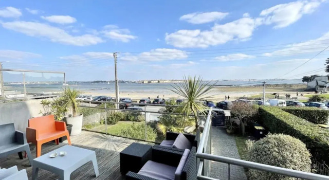 Апартаменты LUXURY T3 neuf de standing Front de mer vue 180