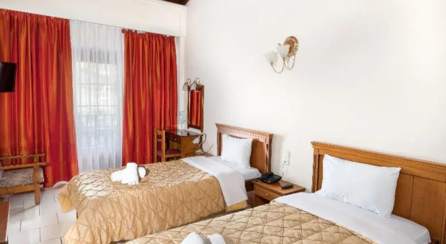 Номер Standard Famissi Eden Hotel