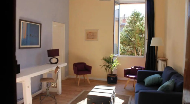 Коттедж с 2 комнатами Les loges de la suite