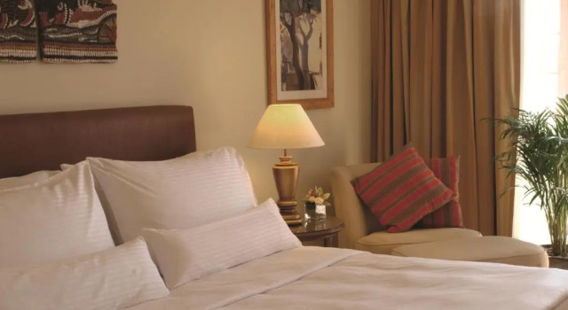 Семейный номер Standard Mövenpick Resort & Residences Aqaba
