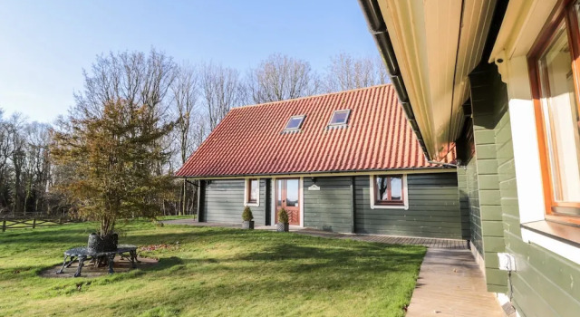 Коттедж с балконом Apple Tree Lodge
