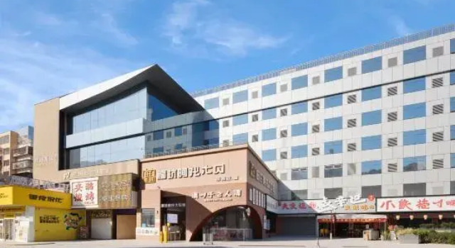 Lu Yue Hotel (Shenzhen Huaqiangbei Science Museum Metro Station Store), Rezerwuj Hotel Hotele w Shenzhen z parkingiem, Parking