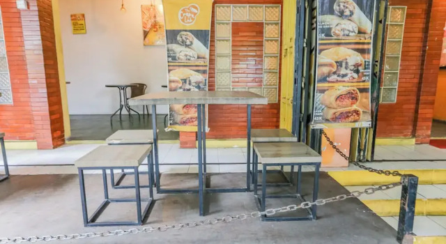 OYO 94348 Bro & Sis, Rezervovat Hotel Bekasi West Java