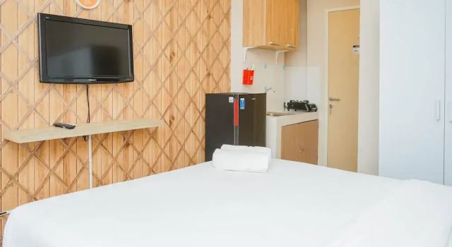 Номер Standard Homey and Simply Studio Apartment at Ayodhya Residences