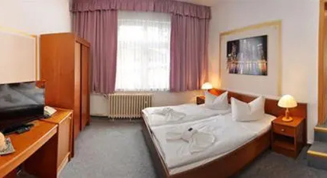 Hotel Oberland, Book Hotel Hotels & Accommodations in Oberhof, near Fallbachlift, Hotel