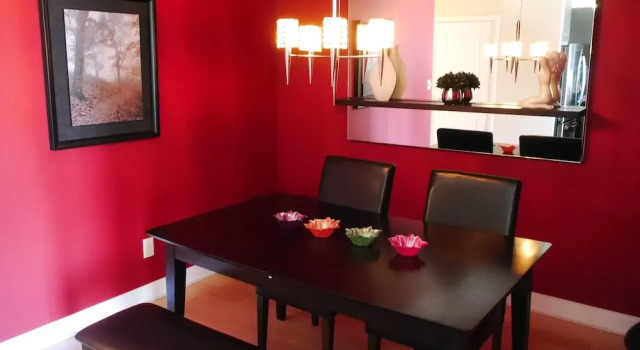 Amazing 1BR Condo in Yorkville, Забронировать Отель Отели Торонто 3 звезды, рядом с Women's College Hospital, 3*