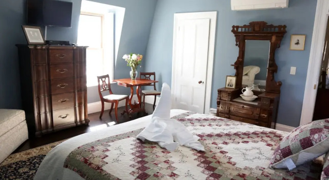 Deluxe Zimmer Brinckerhoff Inn