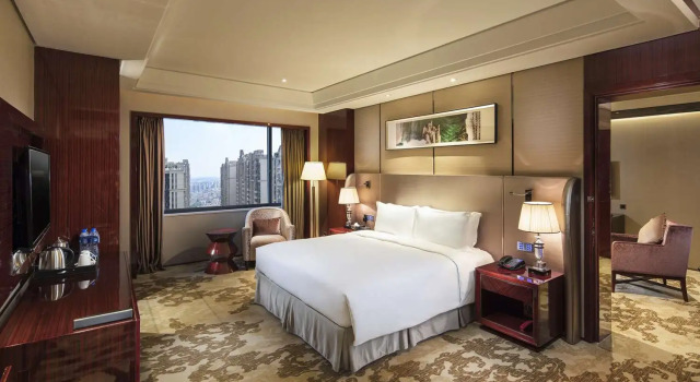 Люкс Hilton Foshan