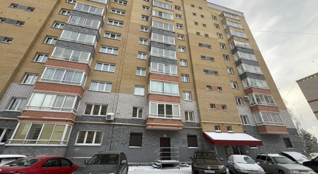 Katy Home (Katy Home) on Sunny 35 street, Book Apartment Hotels in Kirov Region with Parking, Parking