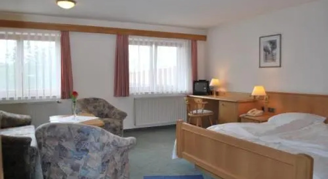 Landhotel Wiesenhof, Забронировать Отель Херольдстатт Swabian Alps