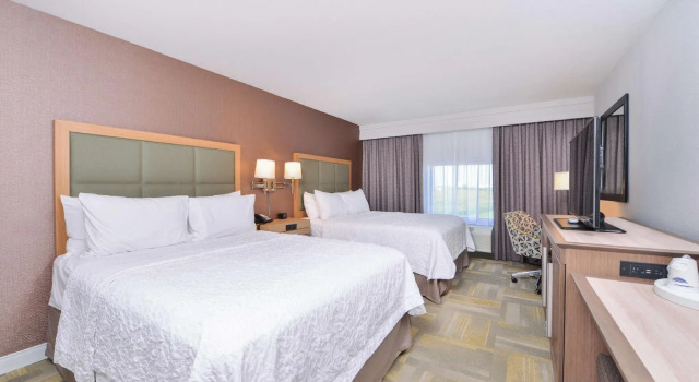 Четырёхместный номер Standard Hampton Inn and Suites Altoona-Des Moines by Hilton
