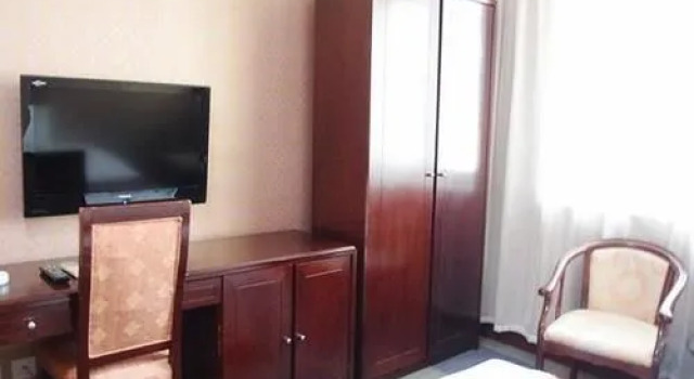 Nongken Hotel - Dalian, Book Hotel Hotels in Liaoning with Parking, Parking