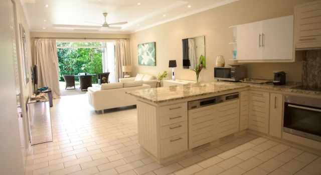 Appartamento 2 camere vista litorale Spas Villas Eden Island