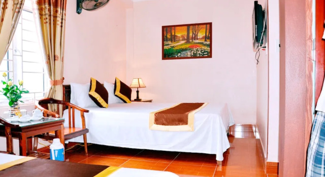 Ha Minh Hotel