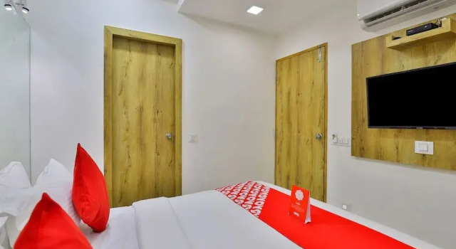 OYO 18485 Hotel Lincoln, Rezervovat Hotel Hotely v Gujarat s parkováním, Parkování