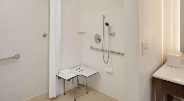 Четырёхместный номер Standard Homewood Suites by Hilton Orlando Maitland