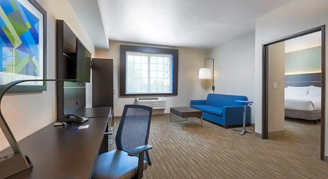Двухместный люкс c 1 комнатой Holiday Inn Express Hotel & Suites Eugene Downtown - University by IHG
