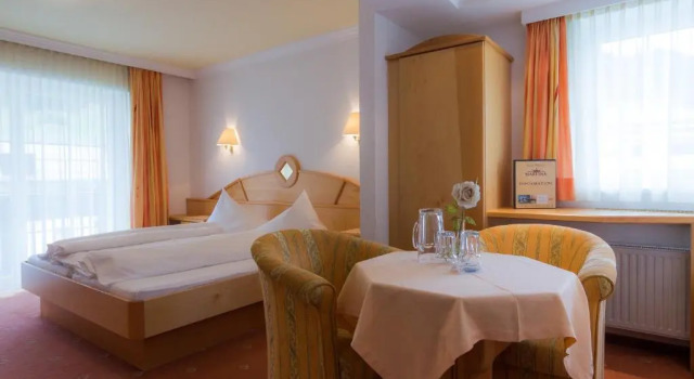 Двухместный номер Standard с балконом Hotel Garni Martina