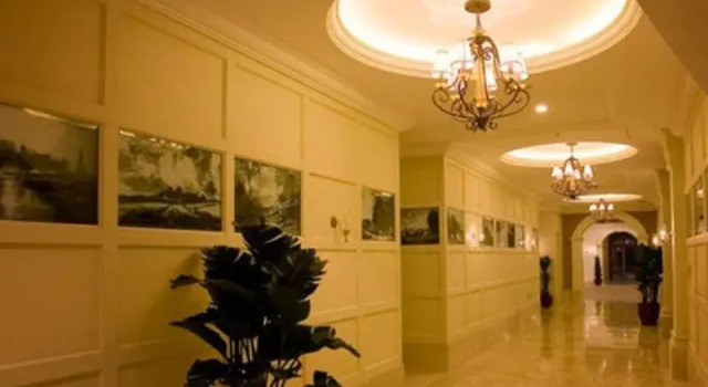 Liston Hotel, Varaa Hotelli Songjiang Shanghai