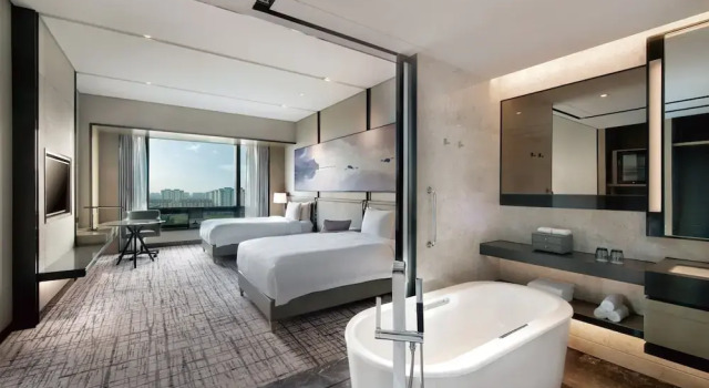 Четырёхместный номер Standard с видом на сад Crowne Plaza Shanghai Pujiang by IHG