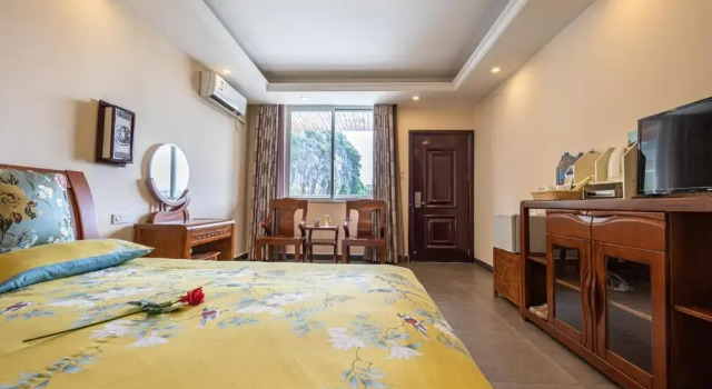 Номер Standard с видом на горы Junshe Boutique Guest House-Complementary pick up servie for a 3-night stay in a deluxe room