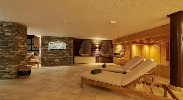 Aïda Hôtel & Spa, Забронировать Курортный отель Бизнес-отели Кран-Монтана, 4* 5*