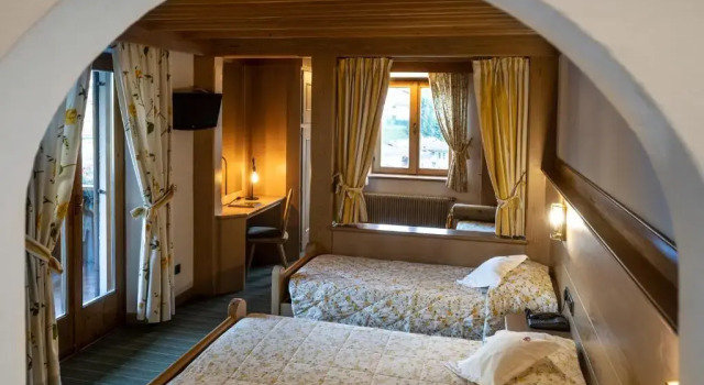 Четырёхместный номер Standard Ladinia Dolomites View