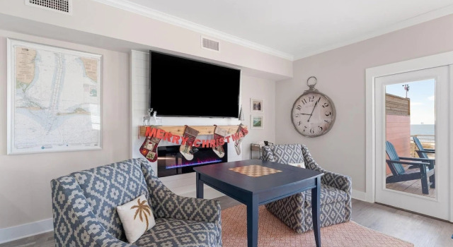 Inheritance Delayed Beach House Suite B, Book Feriehus Sommerhuse i Alabama, Hytte