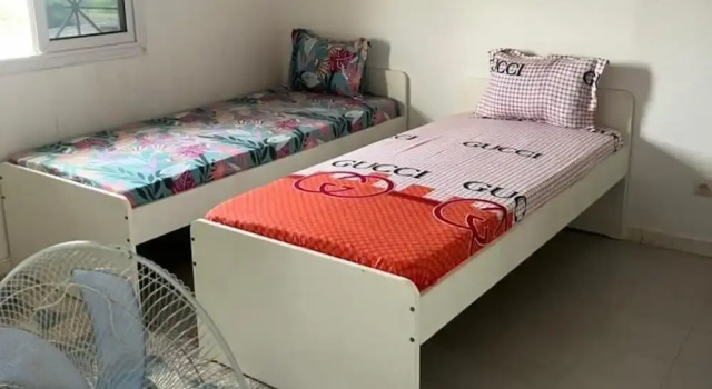 Sendou Cabano Villa Sleeps 6 With Parking, Book Villa Sommerhuse i Siendou, Hytte