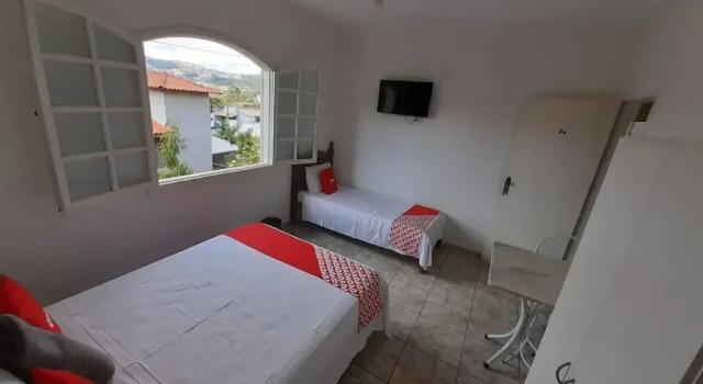 Hotel Adega Estoril, Забронировать Отель Каэте Минас-Жерайс