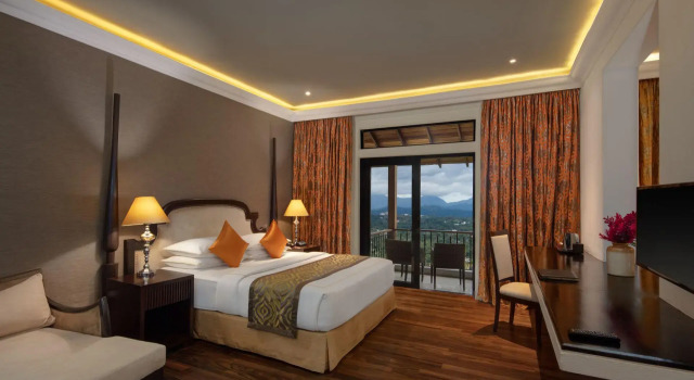 Люкс Luxury Earls Regency Hotel