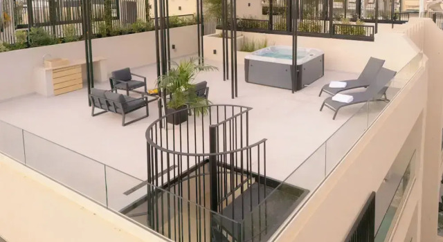 Номер Deluxe Пентхаус с 2 комнатами с видом на горы The Samirah Luxury Residences in Elliniko