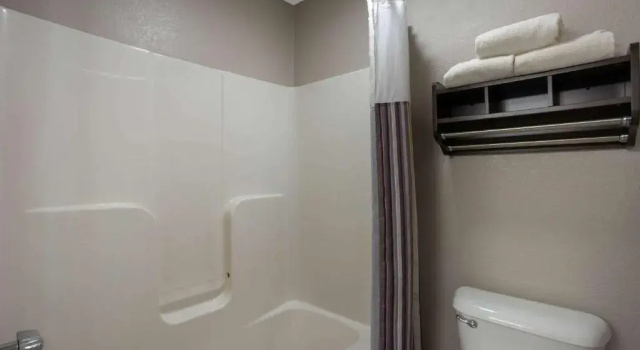 Двухместный люкс Deluxe La Quinta Inn & Suites by Wyndham Peru Starved Rock St Park