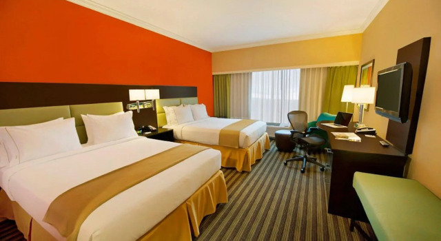 Четырёхместный номер Standard Holiday Inn Express Princeton Southeast by IHG