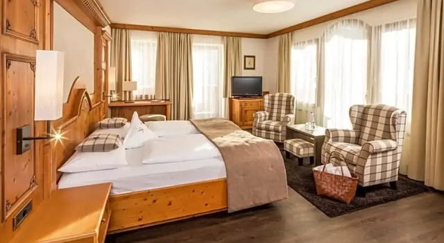 Номер Superior Savoy Dolomites Luxury & Spa Hotel