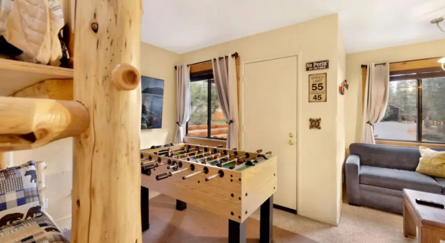 Inn Between Pines#1411