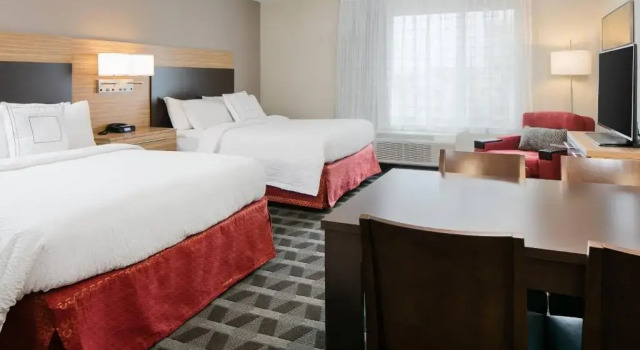 Четырёхместный номер Standard Towneplace Suites Kansas City Airport