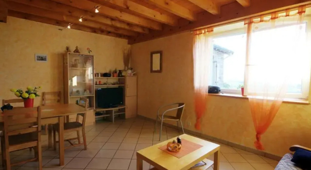 Gîte rural 2 chambres avec jardin, terrasse, wifi, animaux acceptés - FR-1-496-130, Prenota Hotel Hotel a Alvernia con parcheggio, Parcheggio