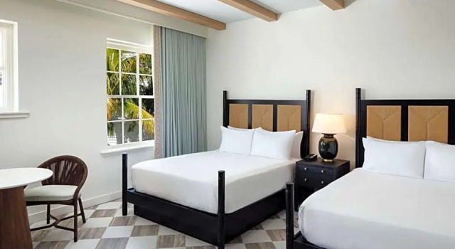 Четырёхместный номер Standard с частичным видом на океан Casa Marina Key West, Curio Collection by Hilton