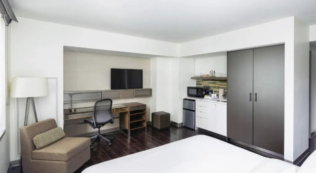 Двухместный номер Standard Element by Marriott Boston Seaport District